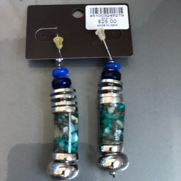 Chico’s Earrings - Picture 2 of 4